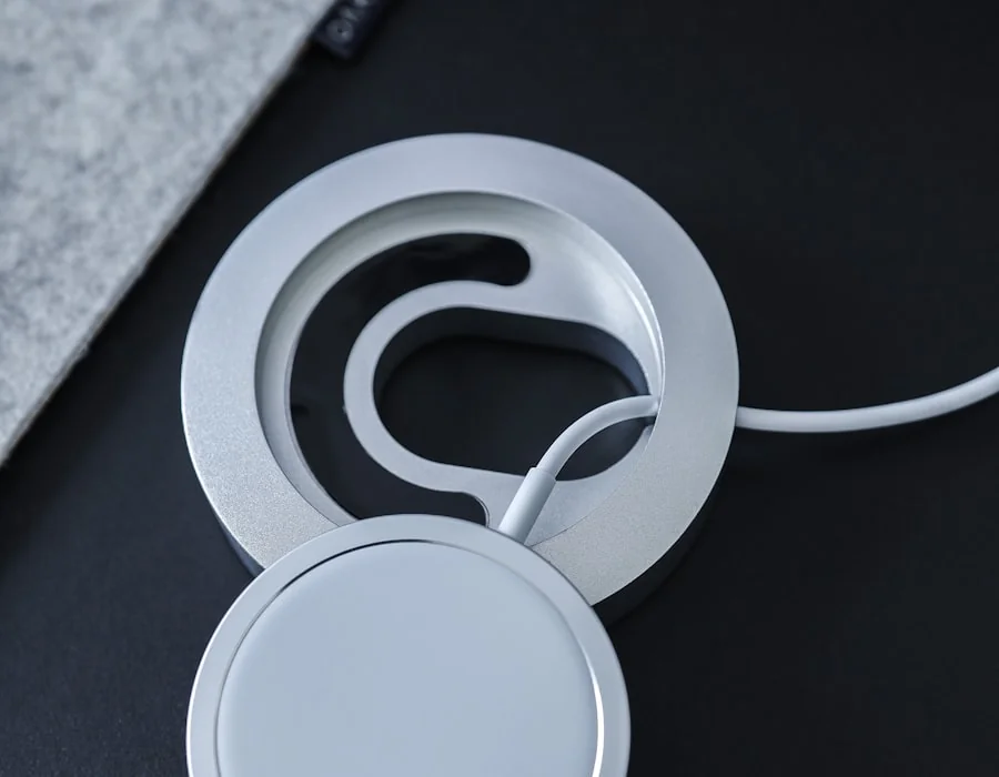 Foto ilustrativa do Carregador MagSafe